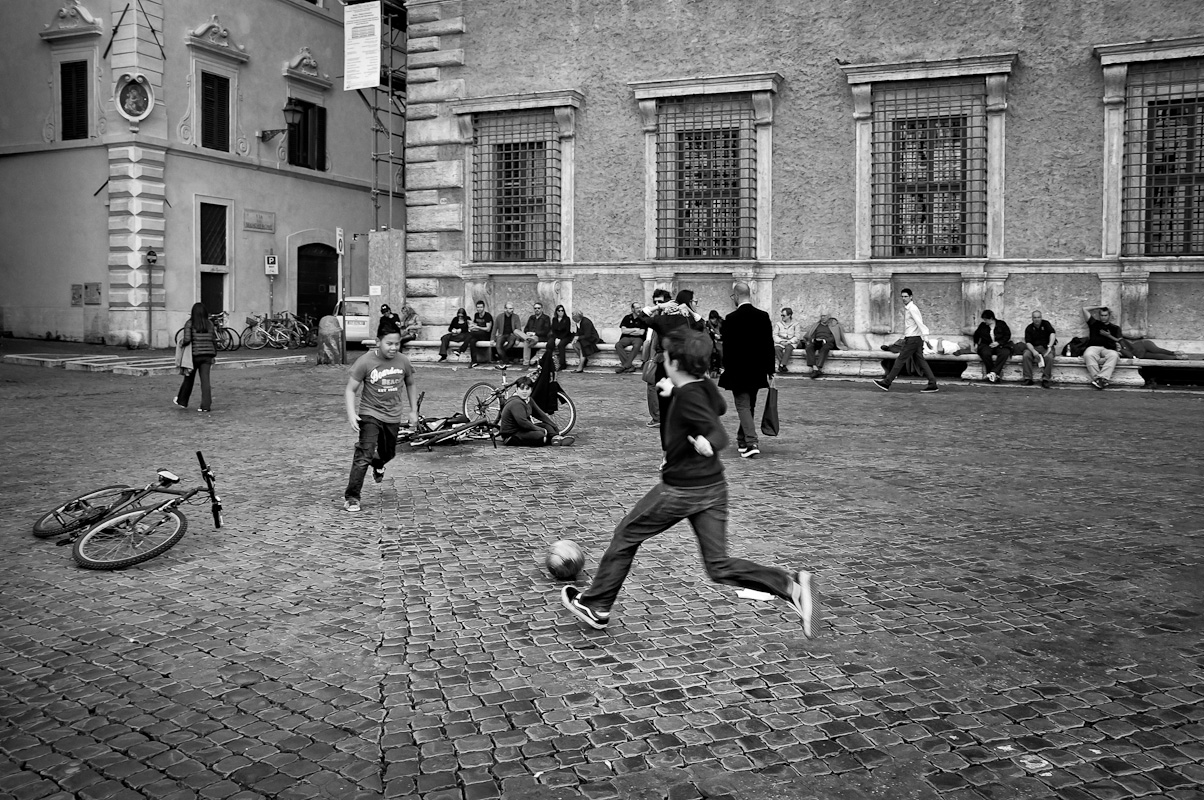 Yuri Evangelista - Street Photography - la partita