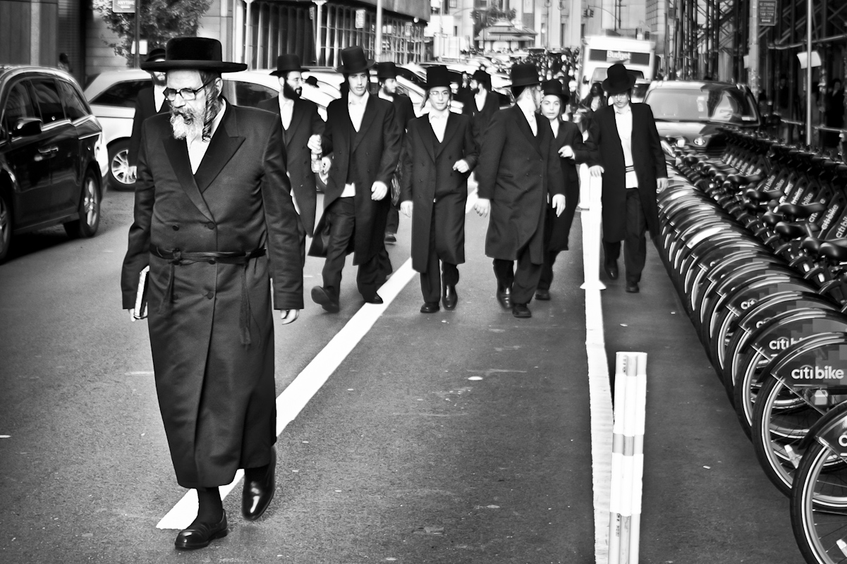 Yuri Evangelista - Street Photography - Generation gap