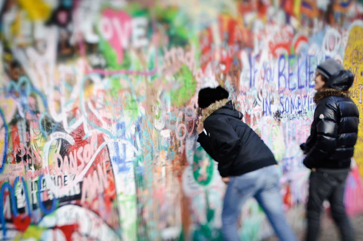 Yuri Evangelista - Street Photography - John Lennon Wall