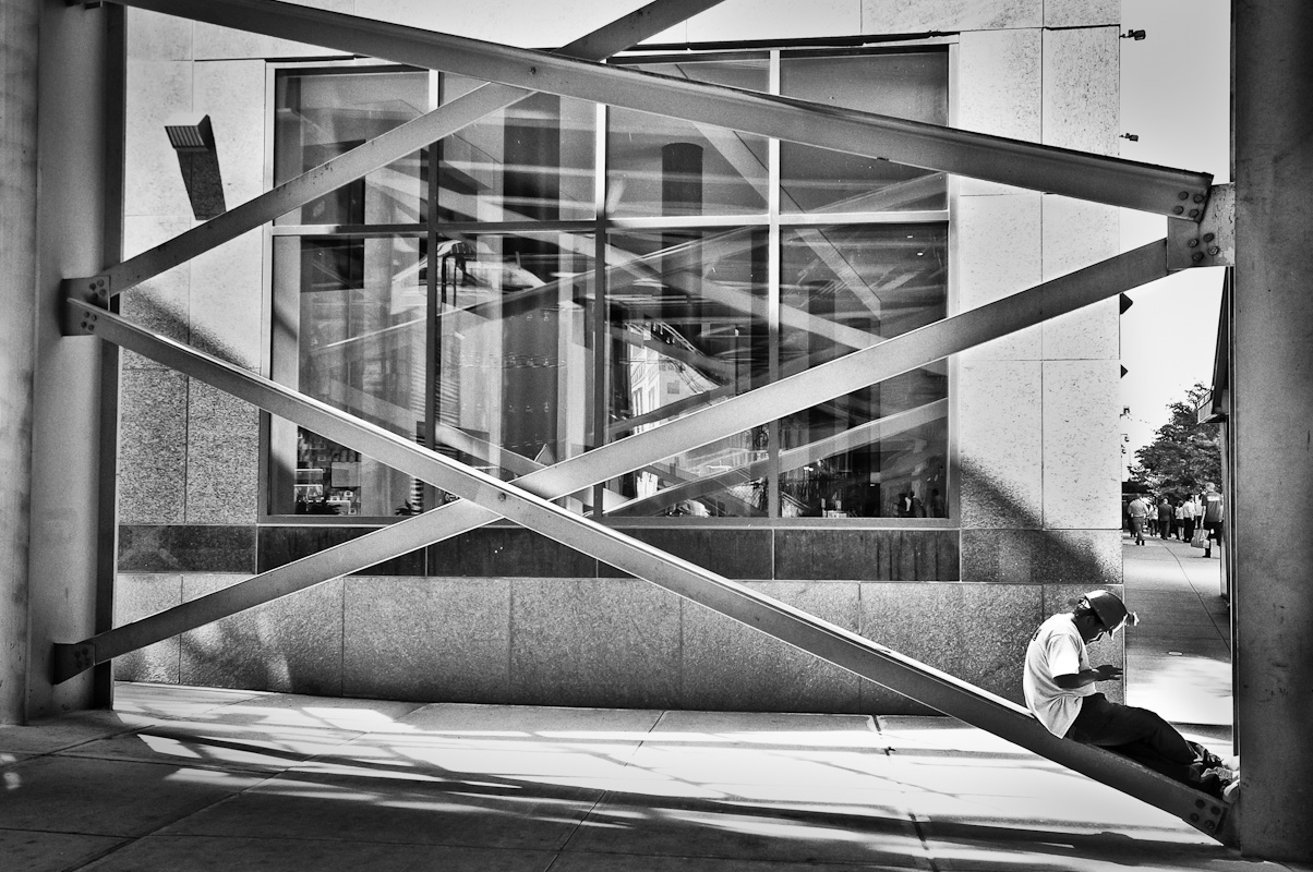 Yuri Evangelista - Street Photography - end point