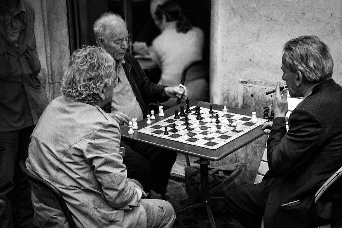 Yuri Evangelista - Street Photography - Chi vince resta